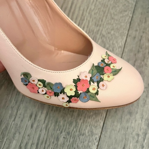 Authentic Valentino RED Blush Heels with Floral Embellishments - Picture 3 of 6